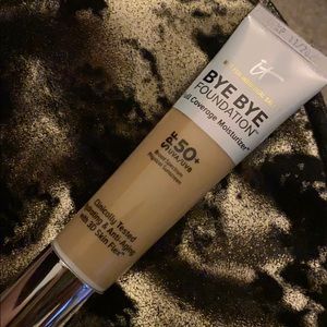 IT cosmetics lightweight 50 SPF foundation
